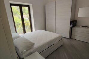 1 camera, Wi-Fi, lenzuola