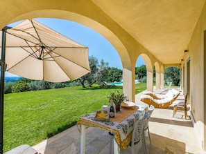 Outdoor dining - Podere il Pezzo by Interhome (Castagneto Carducci)