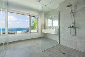 Signature Penthouse, Private Pool, Beach View | Bathroom - La Plage Martinique (Schoelcher)