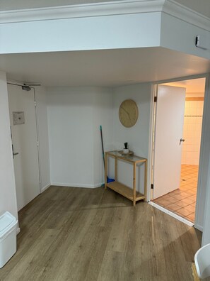 Interior - HUGE (115m2) Family Apartment in the heart of Surfers Paradise. (Surfers Paradise)