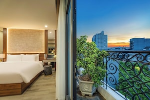 Quarto grand | Frigobar, cofres nos quartos, escrivaninha