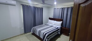 2 Schlafzimmer, Bügeleisen/Bügelbrett, Reisekinderbett, WLAN