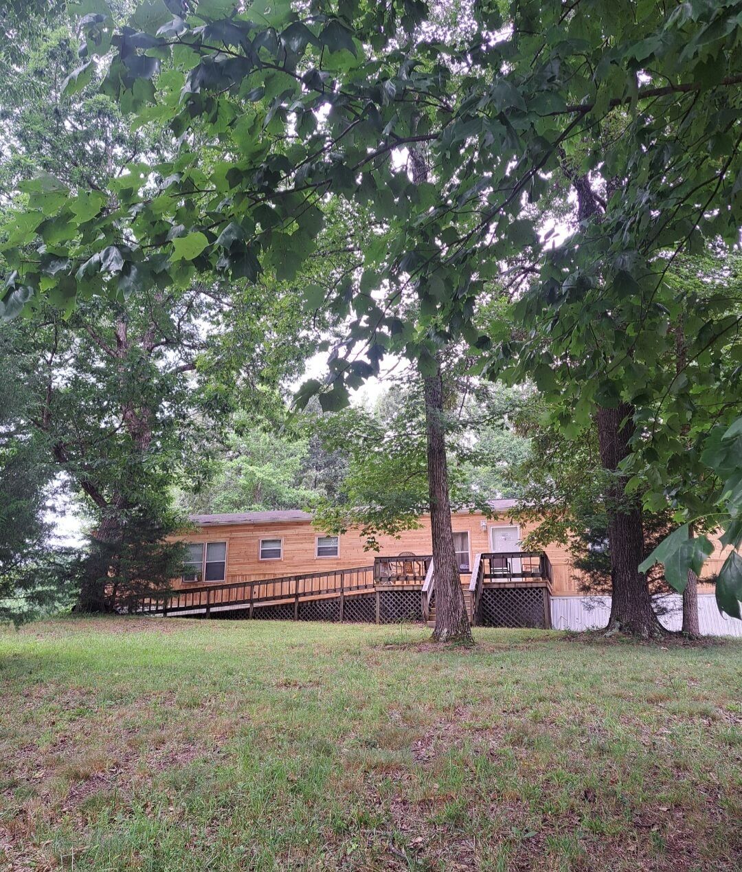 Cozy 2-bedroom country home in fantastic Camden AC, WiFi Great quiet location. 
