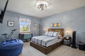 4 habitaciones, tabla de planchar con plancha, wifi y ropa de cama