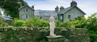 Mynydd Ednyfed -  a sea view that sleeps 21 guests  in 10 bedrooms