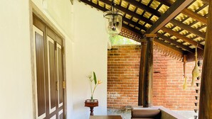 Superior Villa, Private Pool | Living area - Thaprobana Villa Tangalle Private Villa (Tangalle)