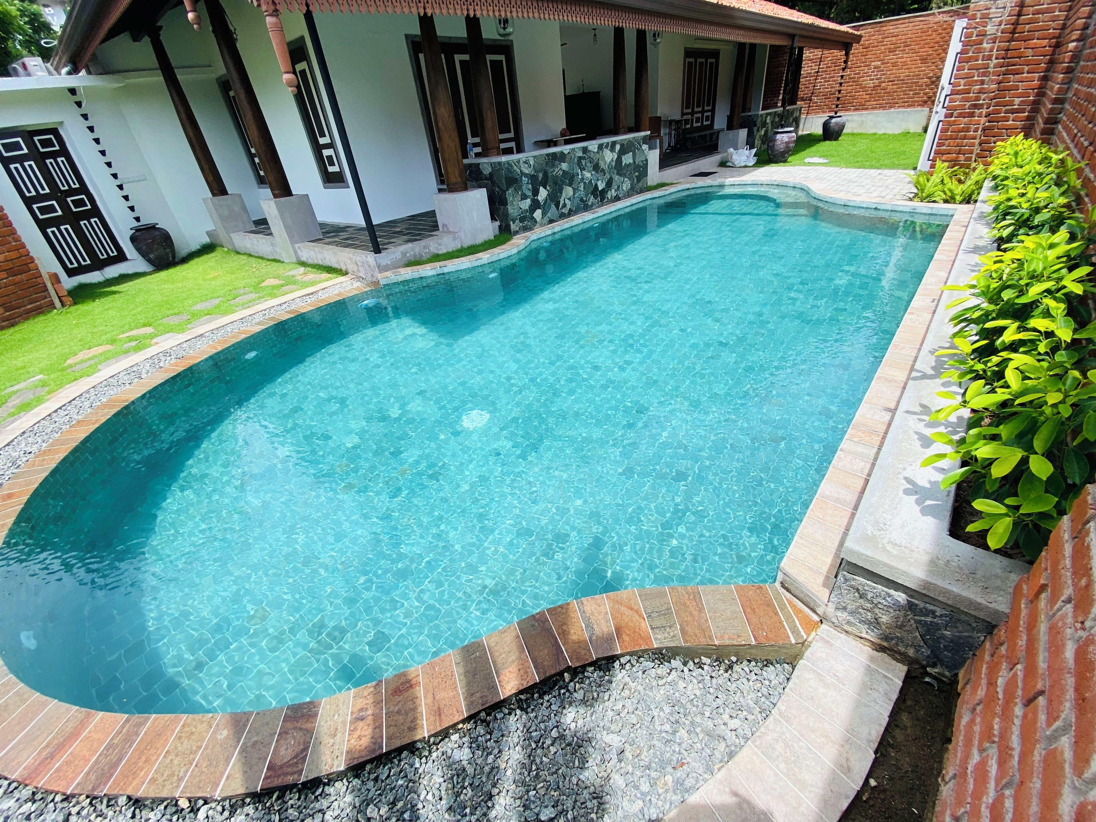 Kolam renang outdoor