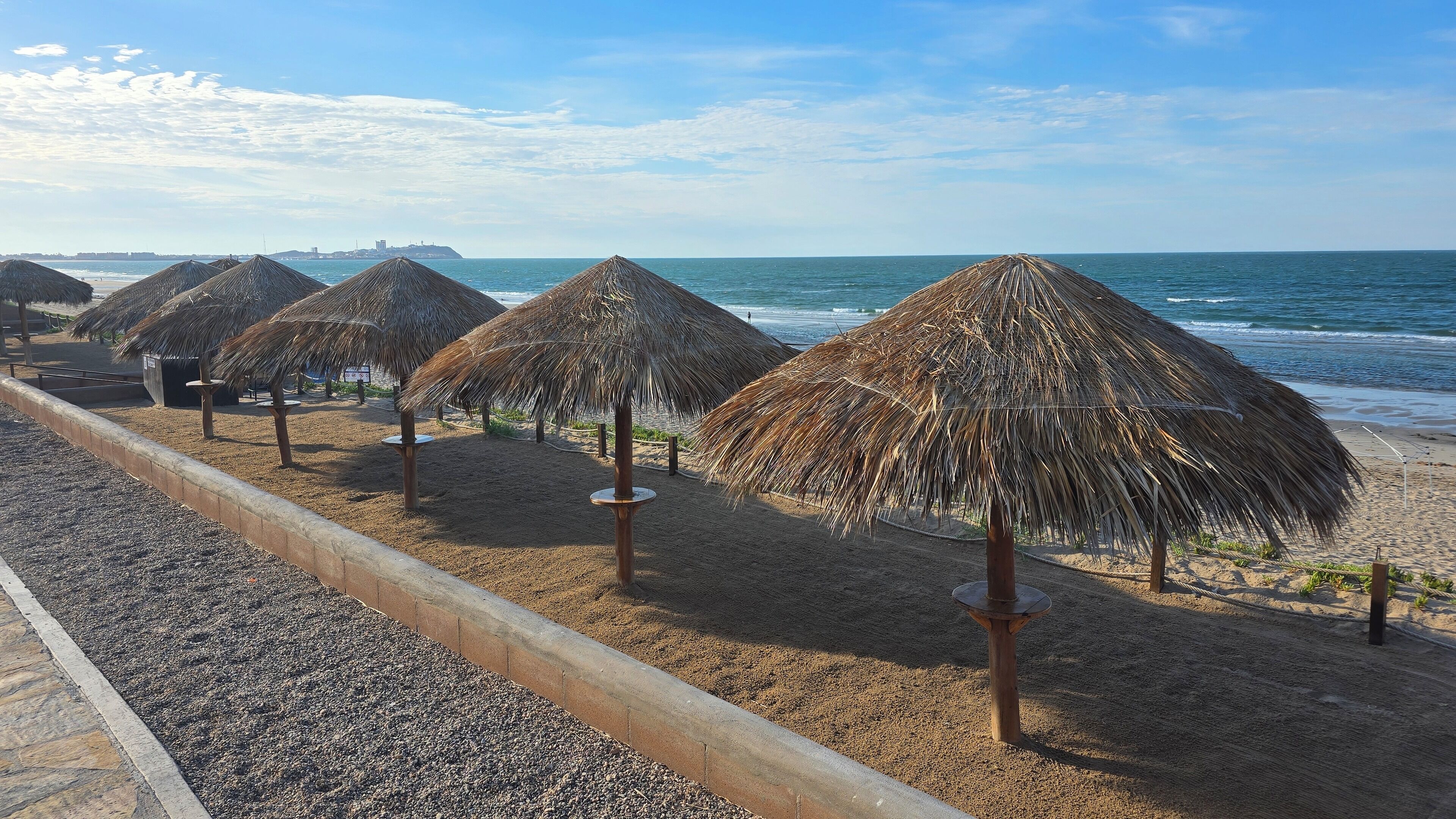 ビーチ、サンラウンジャー、ビーチタオル