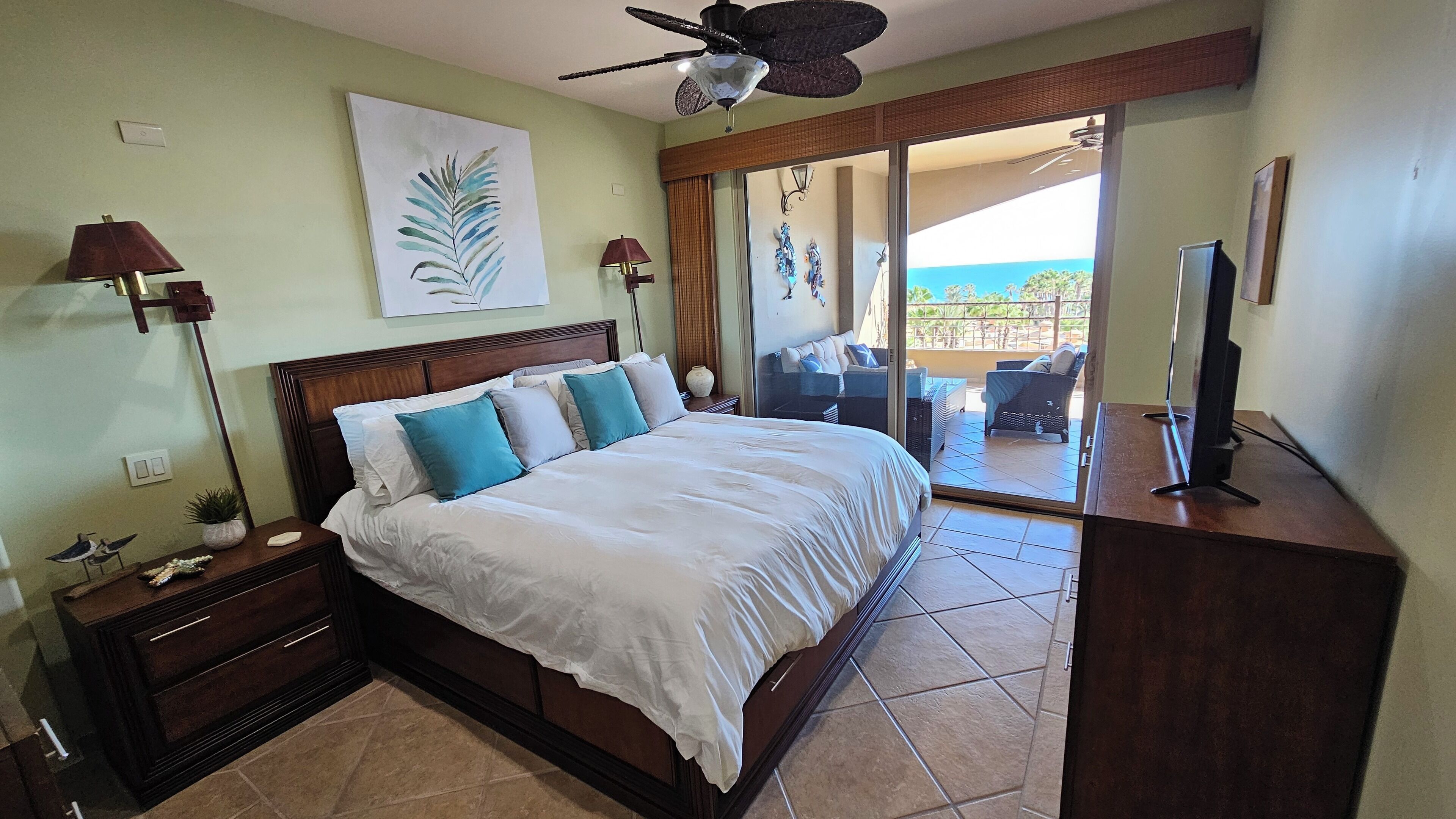 2 bedrooms, desk, iron/ironing board, free WiFi