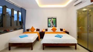 Premium bedding, desk, soundproofing, free WiFi