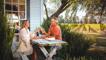 プレミアム コテージ 2 ベッドルーム ヴィンヤードビュー | アイロン / アイロン台、WiFi (無料)