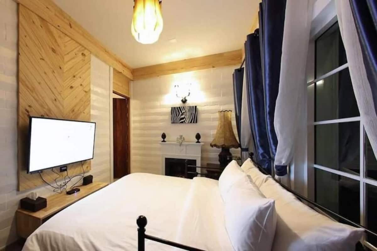 Superior Room | ตู้นิรภัยในห้องพัก, โต๊ะทำงาน, ผ้าม่านกันแสง, ห้องเก็บเสียง