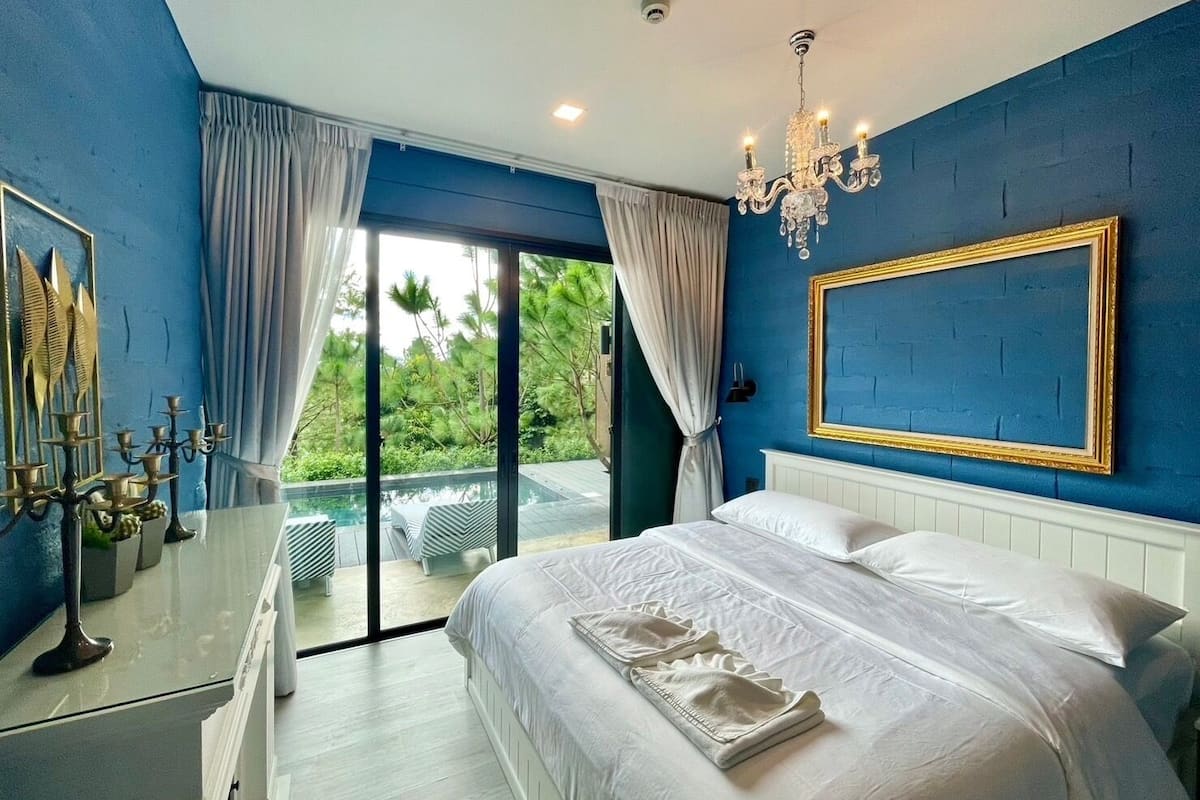 The Cube Pool Villa Room | ตู้นิรภัยในห้องพัก, โต๊ะทำงาน, ผ้าม่านกันแสง, ห้องเก็บเสียง