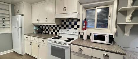 Departamento, 2 habitaciones, balcón, vista a la ciudad | Interior