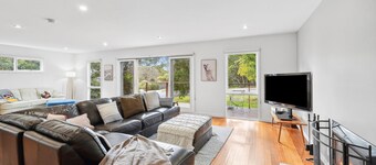 Surphy G - This single-story house offers a comfortable and relaxing retreat