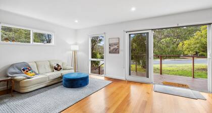 Surphy G - This single-story house offers a comfortable and relaxing retreat