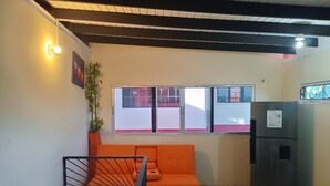 Interior - Charming 4 bedroom home available for group or singular guest. Secured and safe (Tunapuna/Piarco Regional Corporation)
