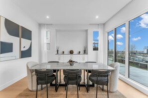 Dining - Luxury River-View Home w/ Chef’s Kitchen • Smart Tech • Parking • Sleeps 15! (Surrey)
