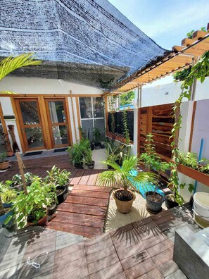 Triple Room, 2 Bedrooms | Desk, soundproofing, free WiFi, bed sheets - Sun & Surf (Thulusdhoo Island)