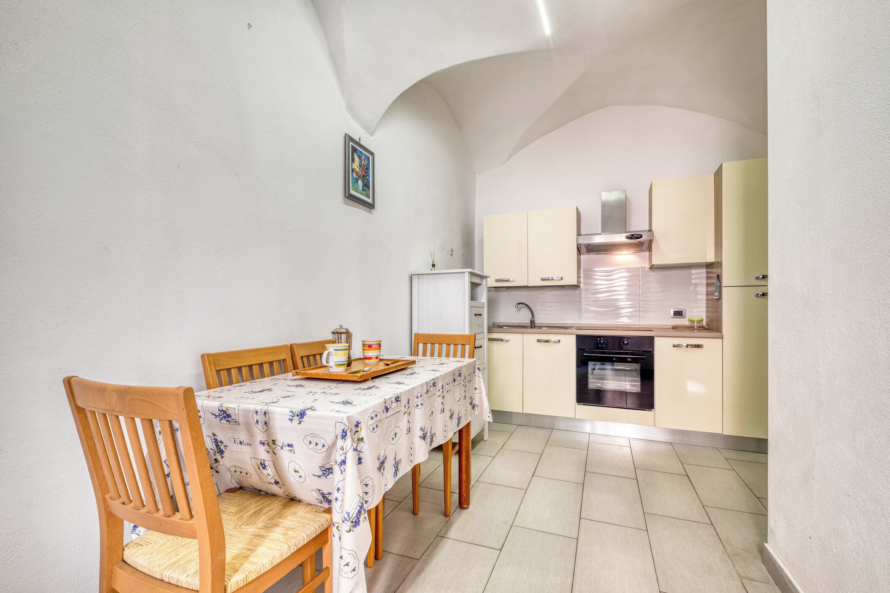 Appartamento familiare, camere multiple, 2 bagni, fronte mare (Sea Stone - 100m From The Sea) | Ristoranti