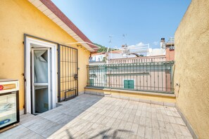 Family Apartment, Multiple Bedrooms, 2 Bathrooms, Sea Facing (Sea Stone - 100m From The Sea) | Terrace/patio - Sea Stone - 100m From The Sea (Borghetto Santo Spirito)