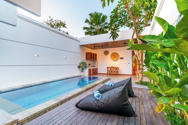 Villa, 1 Bedroom, Non Smoking, Pool View | Private pool - Villa Felicia Canggu by Moria   (Canggu)
