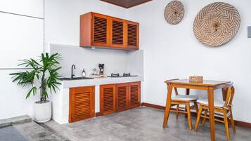 Villa, 1 Bedroom, Non Smoking, Pool View | Private kitchen | Mini-fridge, microwave, stovetop, toaster