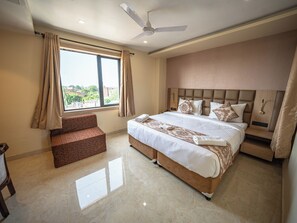 プレミアム ルーム | 防音設備��、WiFi (無料)