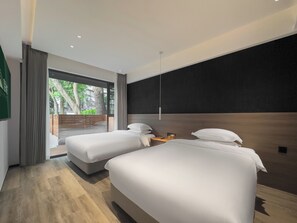 Business Twin Room, 2 Double Beds, Private Bathroom, Hill View