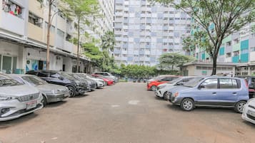 Parkir mandiri gratis