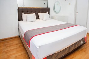 Dobbeltrom – deluxe | Skrivebord, wi-fi (inkludert) og sengetøy