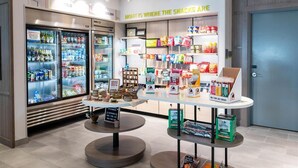 Gift shop - Home2 Suites BY Hilton Effingham (Effingham)