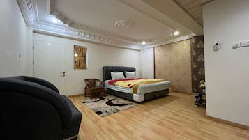 Suite Standar | Kedap suara, Wi-Fi gratis, dan seprai linen