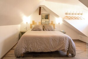 Rideaux occultants, Wi-Fi gratuit, draps fournis
