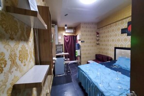 Free WiFi, bed sheets - Hotel O Gateway Pasteur Apartment By Goodtime (Cimahi)
