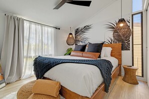 2 bedrooms, iron/ironing board, WiFi, bed sheets - NEW! Extraordinary, Ocean View Retreat. Pool Golf Tennis Pickleball. (Waikoloa)