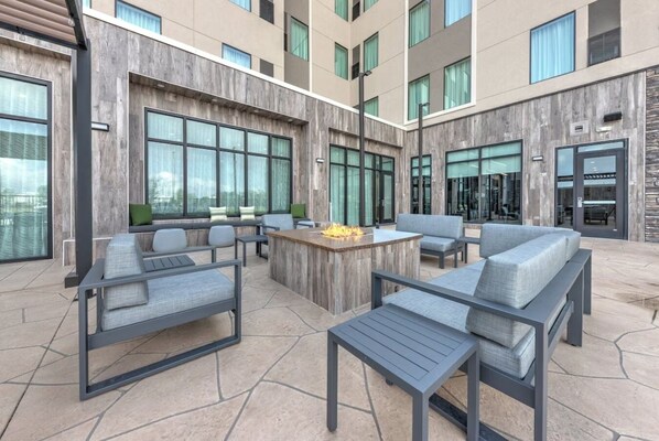 Terrace/patio - Staybridge Suites Port Arthur Mall Area (Port Arthur)
