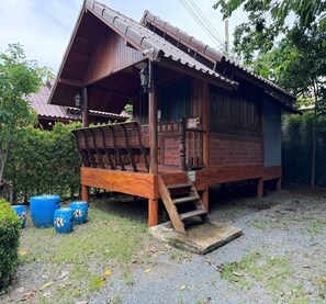 Front of property - Metathsana Resort (Ayutthaya)