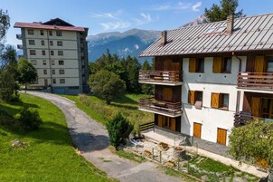 Esterni