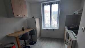 Uklassifisert bilde, 2 av 10, knapp