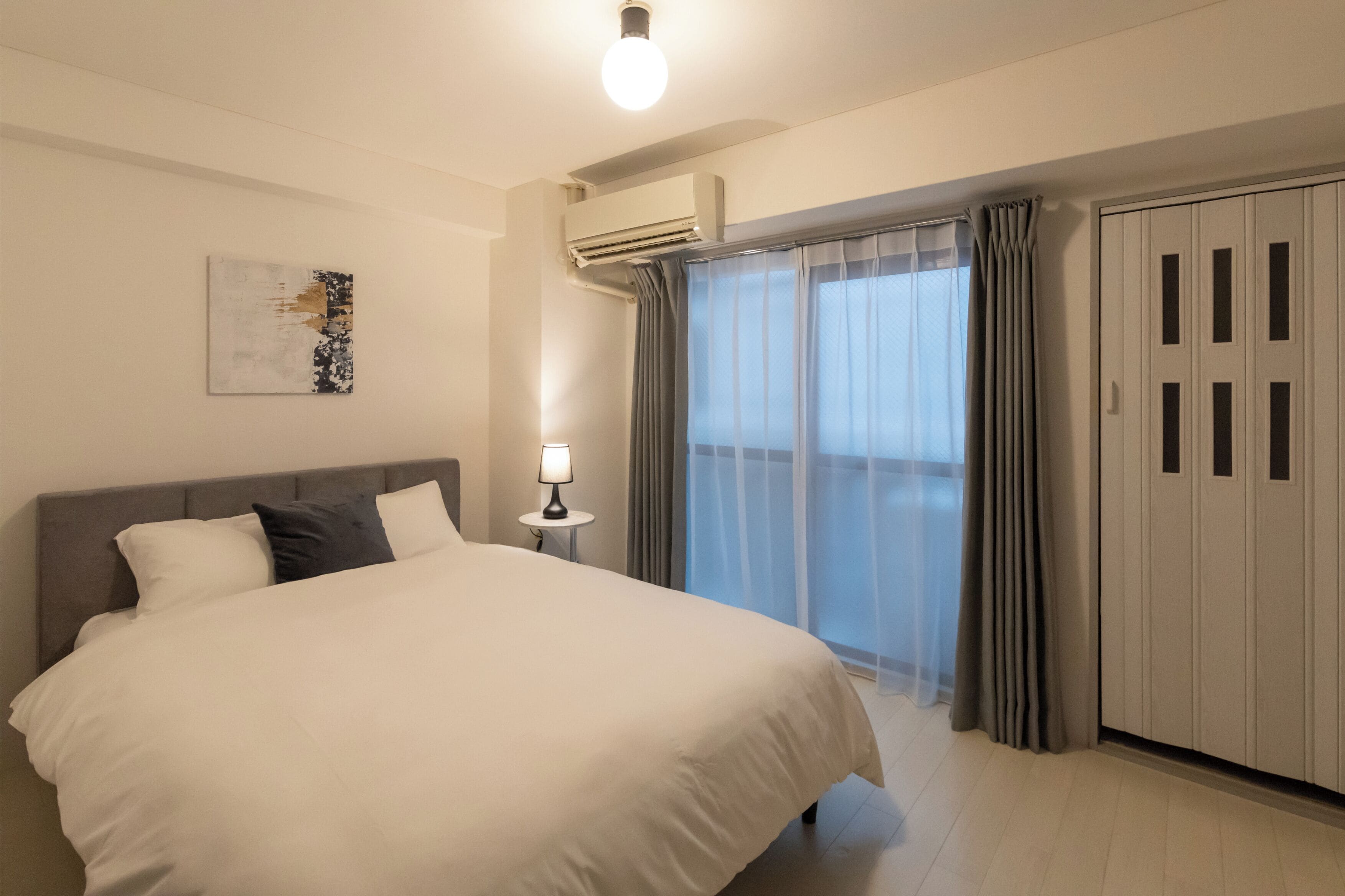 Deluxe Apartment | Individually decorated, individually furnished, desk, laptop workspace