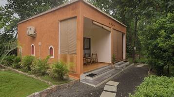 Standard Cottage | Exterior