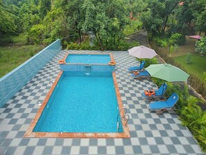 Indoor pool - Vann Vaikuntham (Kurai)