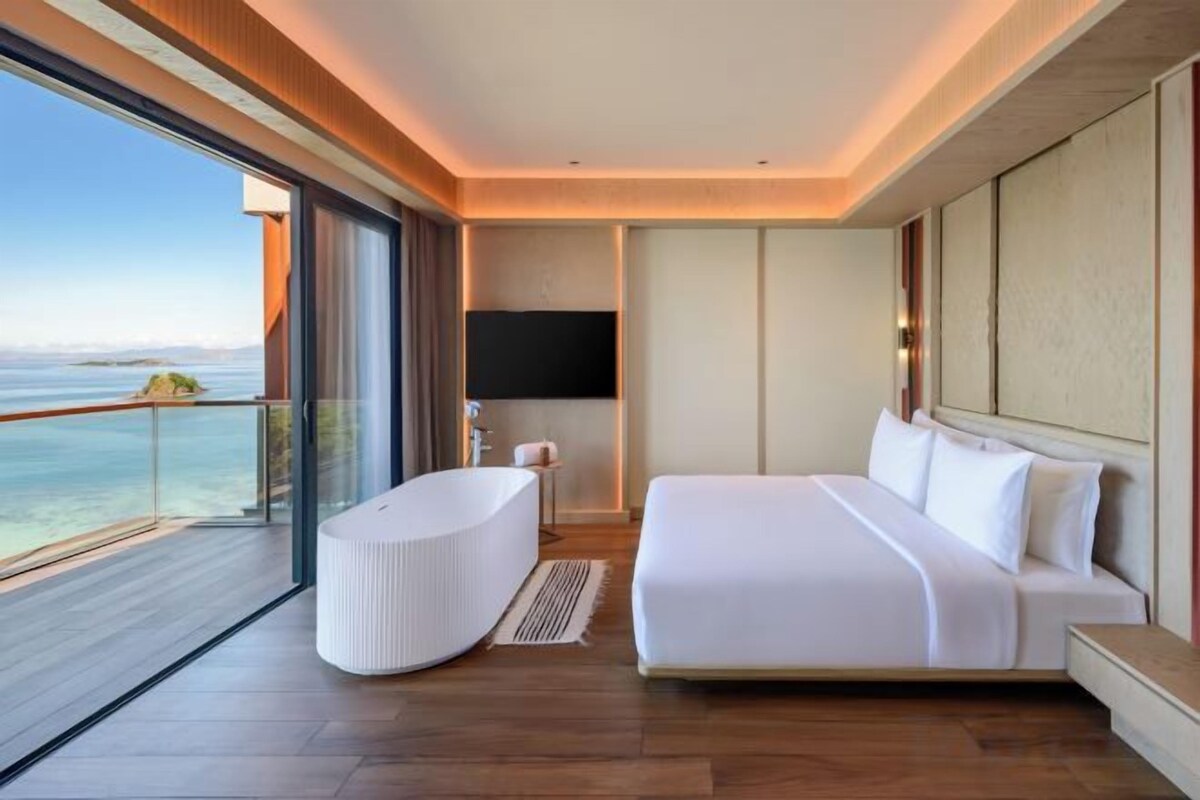 Signature Ocean Suite