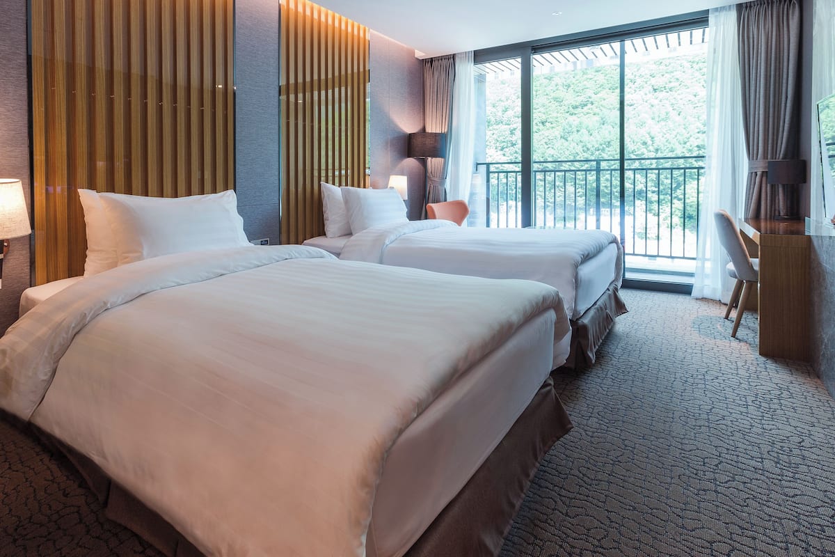 Deluxe Terrace Twin Room, Mountain View | 1 sovrum, ljudisolering, gratis wi-fi och sÀngklÀder