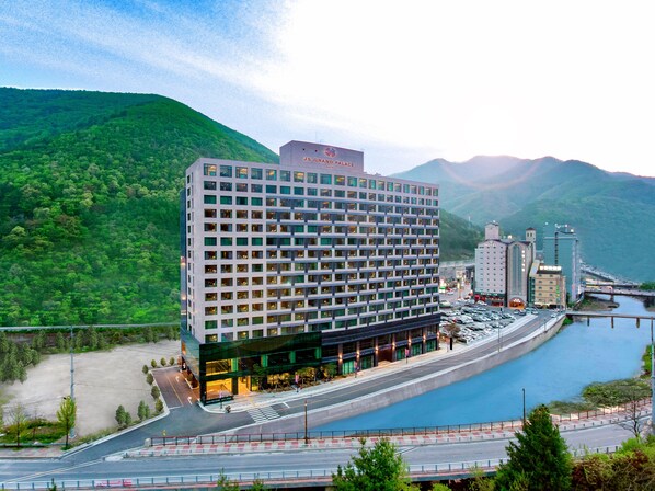 Exterior - Jeongseon JS Grand Palace Hotel (Jeongseon)
