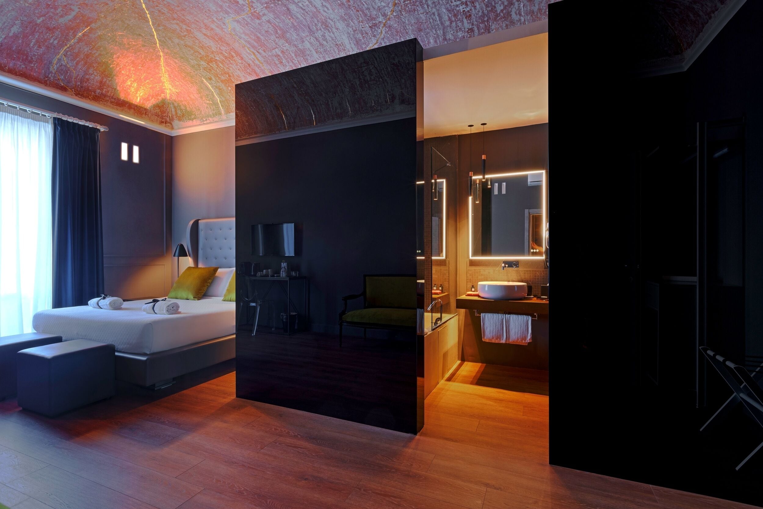 Junior Suite, Balcony, City View | Minibar, in-room safe, desk, blackout curtains