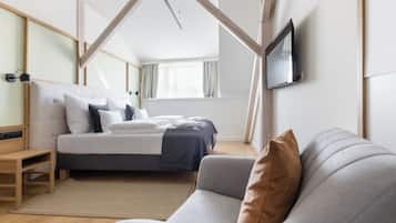 Comfort Room | In-room safe, desk, laptop workspace, soundproofing