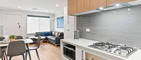Fridge, microwave, oven, stovetop