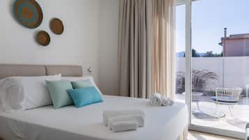 Camera Comfort - bagno privato | Una cassaforte in camera, una scrivania, postazione laptop